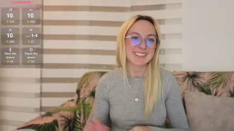 Antonia online show from 06/10/26, 02:34