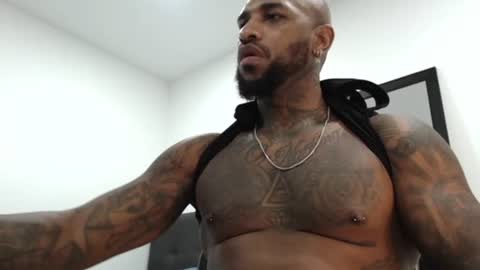 antwanblack11 online show from 12/31/24, 02:40