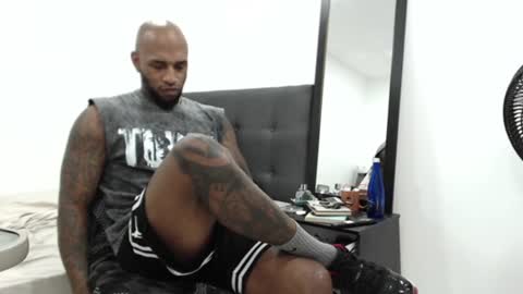 antwanblack11 online show from 01/03/25, 04:37