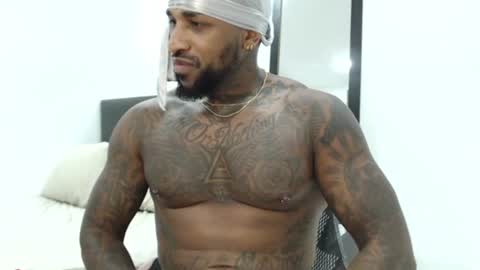 antwanblack11 online show from 02/28/25, 02:53