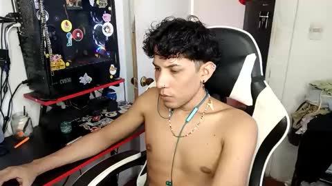 AnuarDHM online show from 11/14/25, 04:38