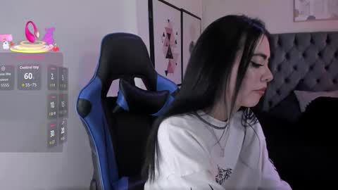 Snapshot of anya_belth chatting on 12/01/25, 08:25 anya_belth online show from 12/01/25, 08:25