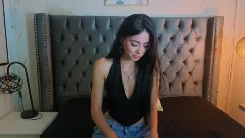 anya_belth online show from 04/24/26, 08:00