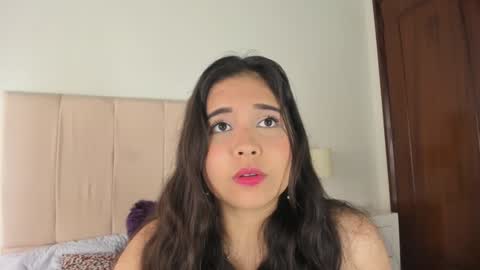 I am Anya online show from 01/10/25, 01:09
