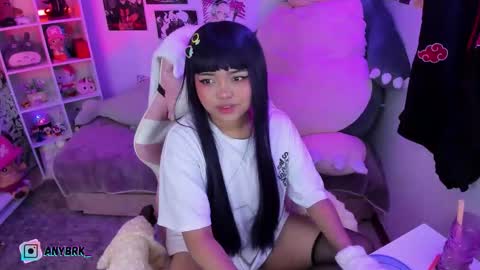 Any online show from 10/09/25, 01:58