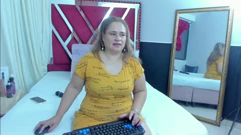 Anyela  online show from 01/15/25, 03:33