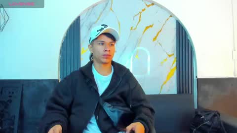 Snapshot of anyelo_sexyhot chatting on 10/05/25, 10:35 anyelo_sexyhot online show from 10/05/25, 10:35