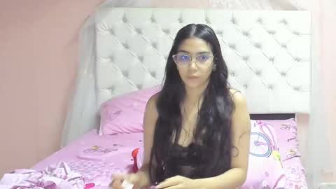 Snapshot of aome_rainbow2 chatting on 10/09/25, 06:33 Aome Rainbow online show from 10/09/25, 06:33
