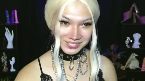 Roman Goddess online show from 02/06/25, 09:43