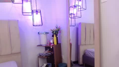 Snapshot of aphril_bluee chatting on 08/03/26, 01:05 aphril_bluee online show from 08/03/26, 01:05