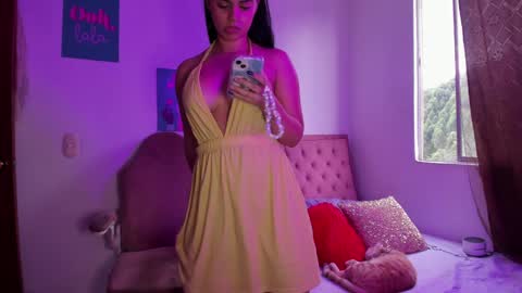 Sara Model Independent online show from 02/03/25, 10:00