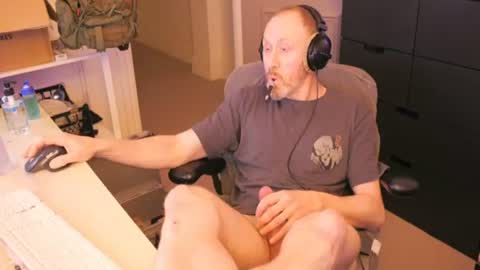Snapshot of apollo259 chatting on 06/14/26, 02:24 apollo259 online show from 06/14/26, 02:24