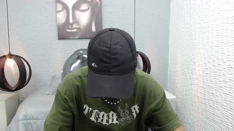 Snapshot of apolo_98 chatting on 12/28/24, 12:35 APOLO online show from 12/28/24, 12:35