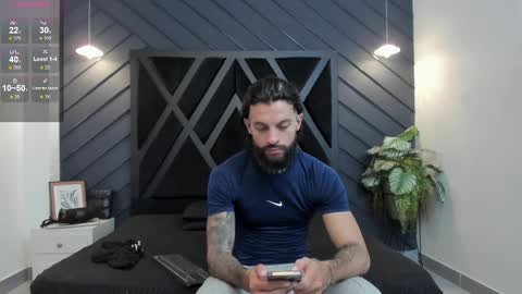 Snapshot of apolo_bianco_ chatting on 09/15/25, 11:16 APOLO online show from 09/15/25, 11:16