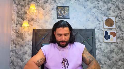 Snapshot of apolo_rousse chatting on 12/04/25, 09:34 Apolo online show from 12/04/25, 09:34