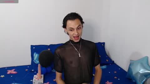 Snapshot of apolo_smith001 chatting on 12/03/25, 02:52 Apolo online show from 12/03/25, 02:52