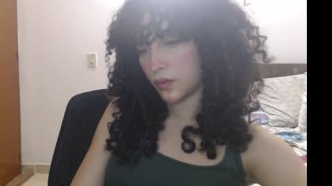 Snapshot of apolosbitch chatting on 12/06/24, 11:03 Nix online show from 12/06/24, 11:03