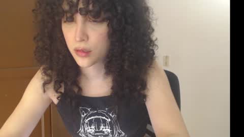 Snapshot of apolosbitch chatting on 01/22/25, 06:10 Nix online show from 01/22/25, 06:10