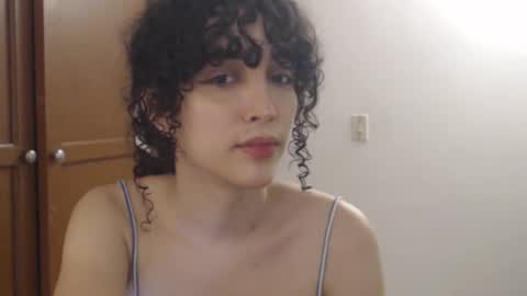 Snapshot of apolosbitch chatting on 02/09/25, 08:45 Nix online show from 02/09/25, 08:45