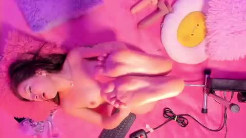 Lily online show from 07/11/26, 09:27