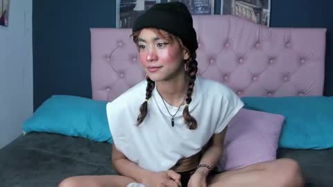 sofi y kevin online show from 10/04/25, 02:31