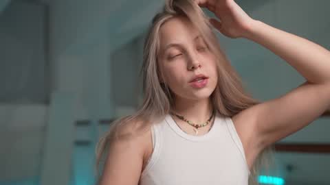  REYNA  my friend   online show from 12/19/24, 02:57