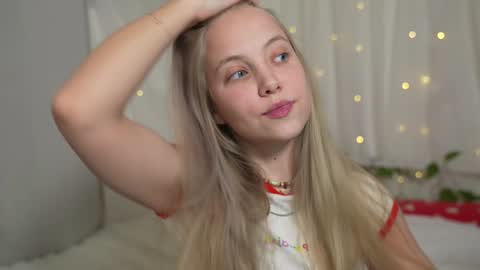 REYNA  my friend   online show from 12/22/24, 08:05