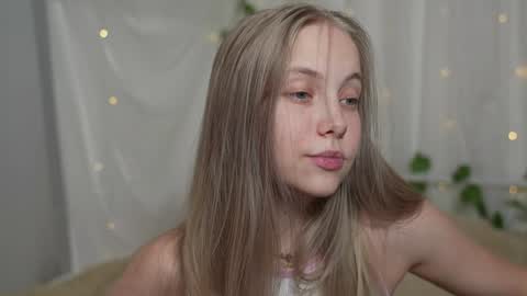  REYNA  my friend   online show from 01/10/25, 08:07