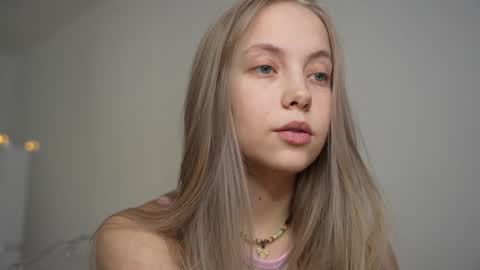  REYNA  my friend   online show from 01/16/25, 08:22