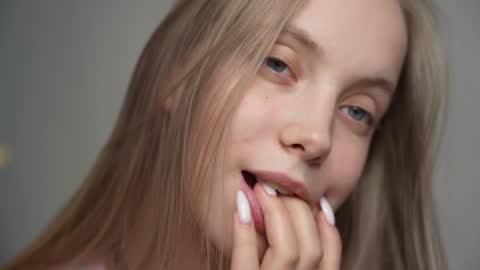  REYNA  my friend   online show from 01/16/25, 11:26