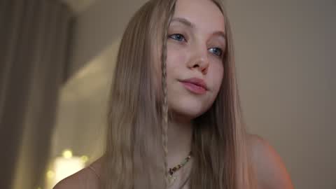  REYNA  my friend   online show from 01/24/25, 03:13