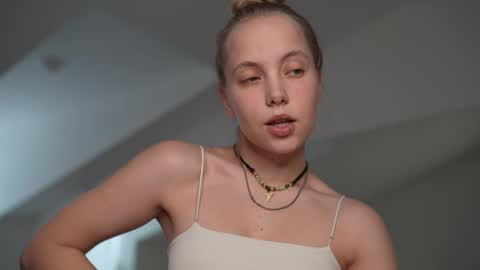  REYNA  my friend   online show from 02/15/25, 11:50