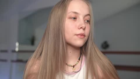  REYNA  my friend   online show from 03/11/25, 03:02