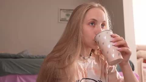  REYNA  my friend   online show from 07/19/26, 03:38