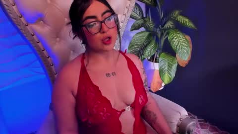 apprilfoxx online show from 10/29/25, 03:14