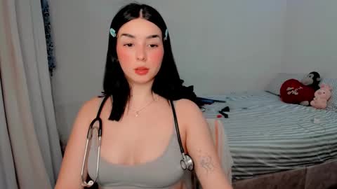 Snapshot of aprettyface1 chatting on 12/18/24, 11:19 aprettyface1 online show from 12/18/24, 11:19