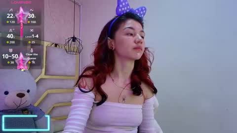 Snapshot of april_bennett chatting on 09/25/25, 12:09 online show from 09/25/25, 12:09