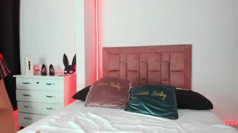 april collinsxx online show from 06/08/26, 10:43