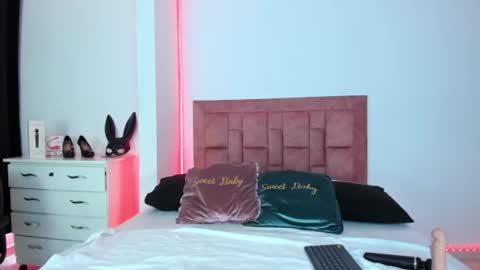 april collinsxx online show from 07/06/26, 08:11