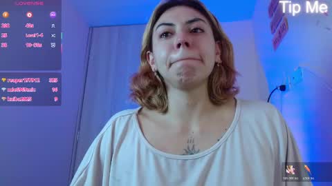 Snapshot of april_dumont5 chatting on 05/26/26, 01:51 April Dumont online show from 05/26/26, 01:51