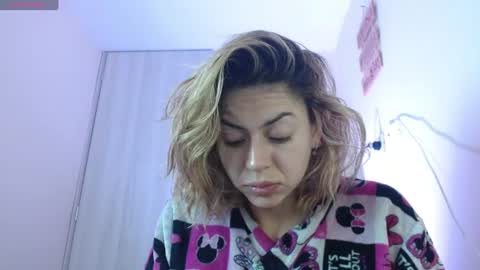 Snapshot of april_dumont5 chatting on 07/16/26, 11:27 April Dumont online show from 07/16/26, 11:27
