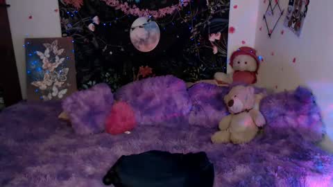 april_l6 online show from 12/10/24, 06:28