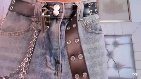 APRIL online show from 01/01/25, 12:11