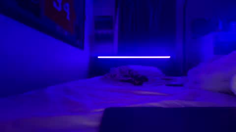 Snapshot of aqualowkeyxx chatting on 10/29/25, 07:54 Aqulowkeyxxx online show from 10/29/25, 07:54