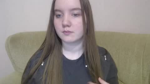 Josefin online show from 11/13/25, 03:38