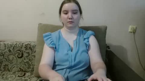 Josefin online show from 07/28/26, 11:17