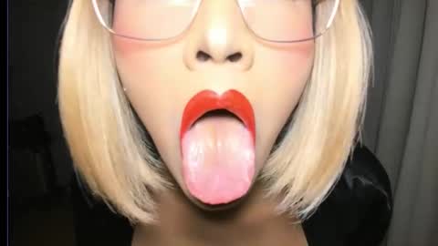 Alicia online show from 10/12/25, 05:12