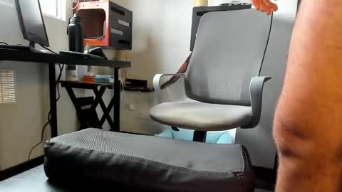 Snapshot of aquiles0224 chatting on 04/07/26, 01:33 T. online show from 04/07/26, 01:33