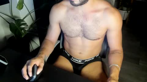 Snapshot of aquiles0224 chatting on 05/19/26, 02:51 T. online show from 05/19/26, 02:51