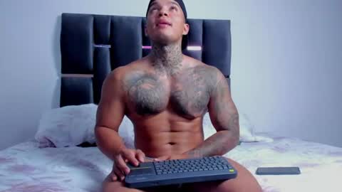 AquilesElpapi online show from 06/17/26, 06:05